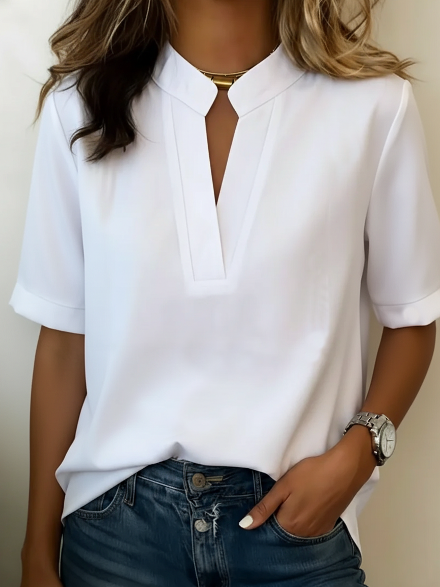 Margarita | Blusa Chic con Escote en V y Detalle Dorado